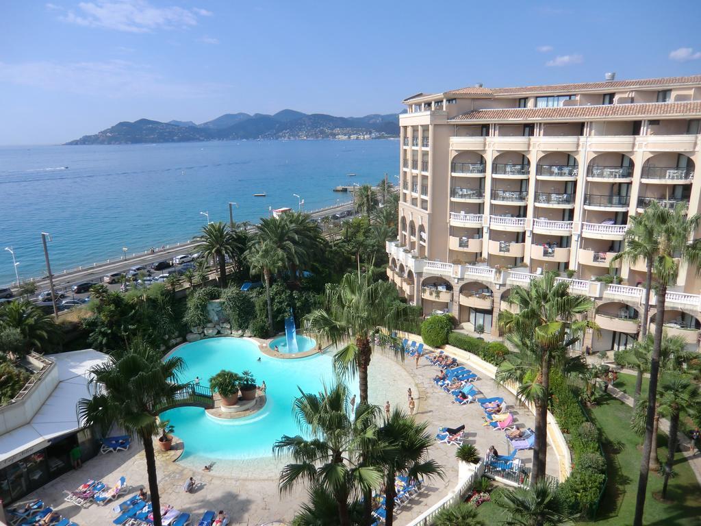 Cannes - View Cap Esterel 외부 사진