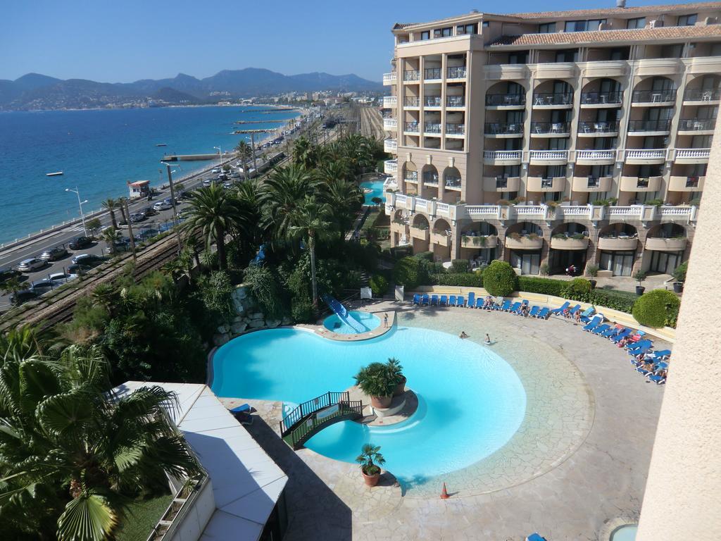 Cannes - View Cap Esterel 외부 사진